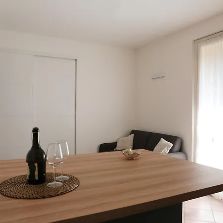Manerba Del Garda Casa Il Mandorlo דירה *